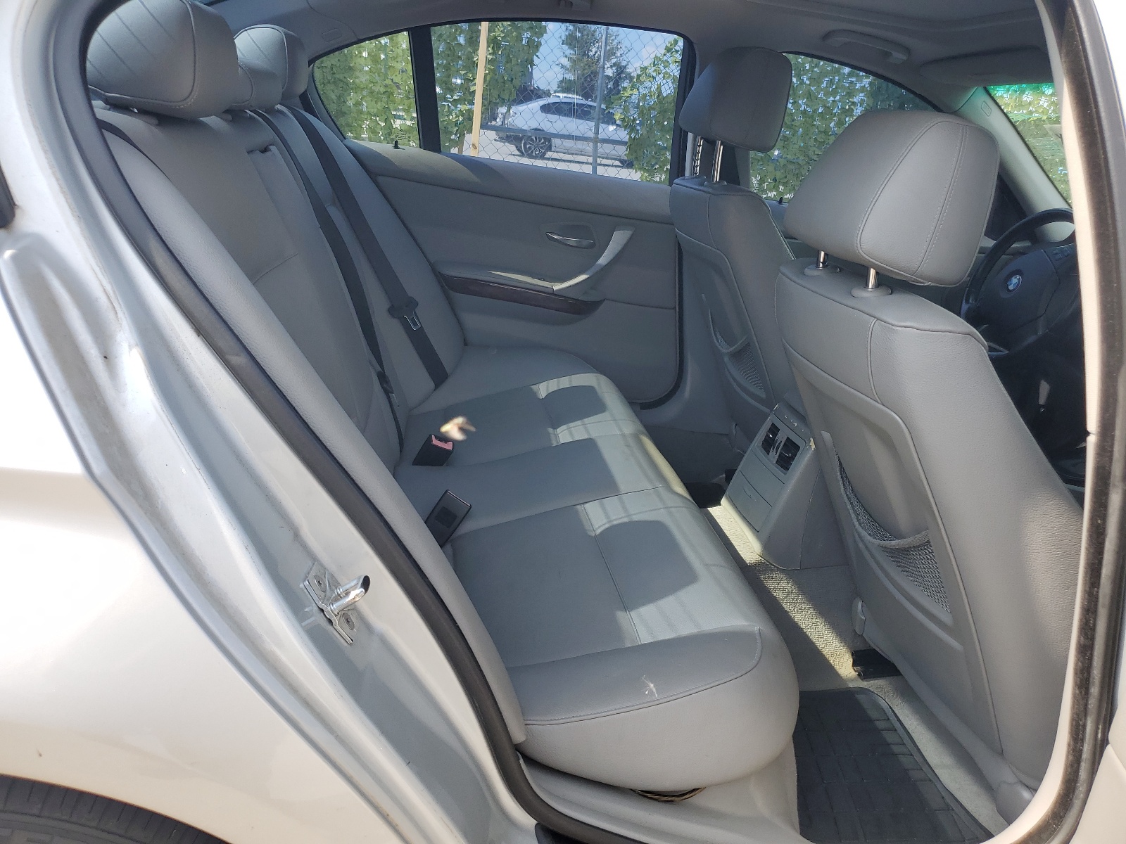 WBAVA37557NL10726 2007 BMW 328 I