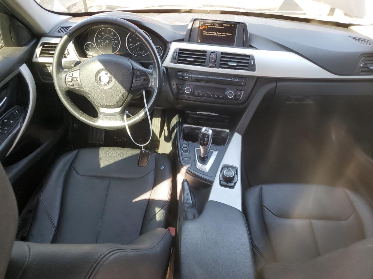 2015 BMW 320 I VIN: WBA3B1C56FK139693 Lot: 64397654