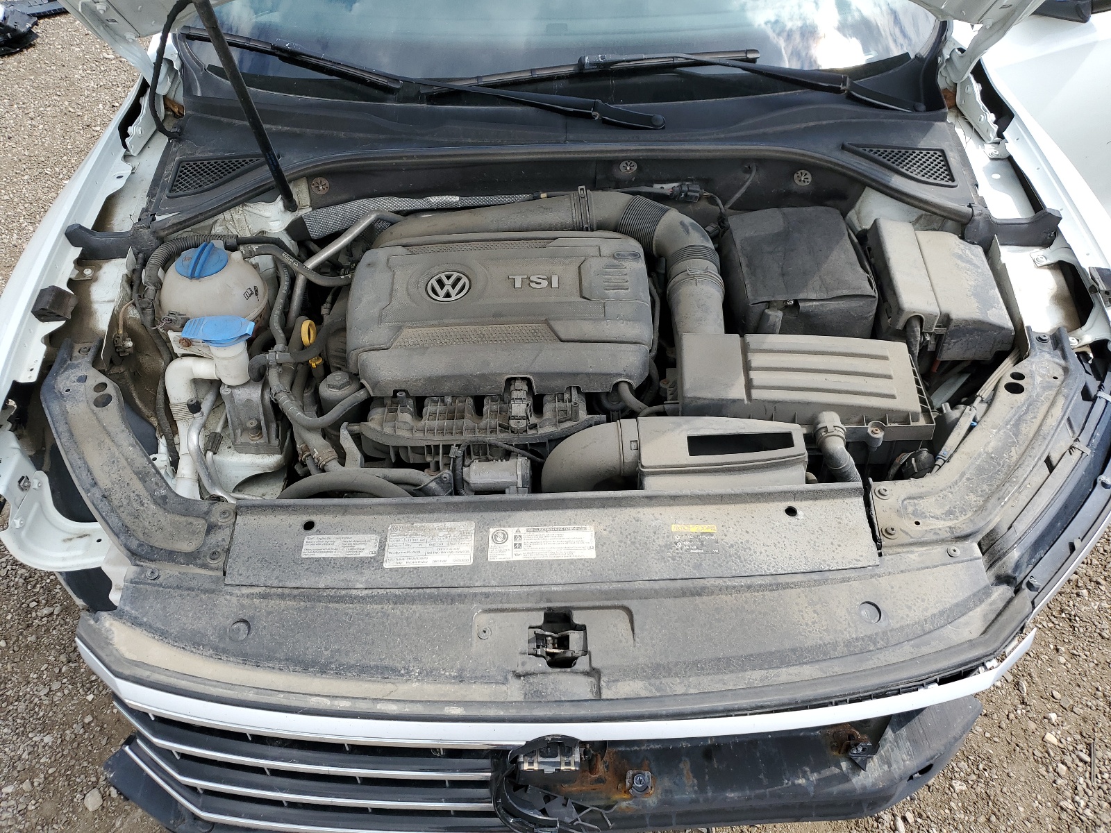 1VWBT7A34HC017344 2017 Volkswagen Passat Se