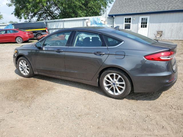 3FA6P0HD3LR155326 Ford Fusion SE 2