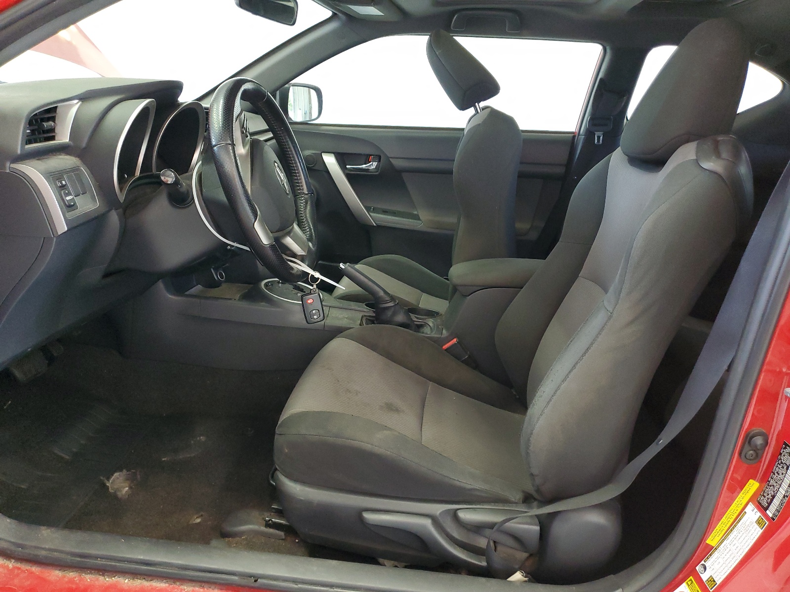 JTKJF5C72GJ025097 2016 Toyota Scion Tc