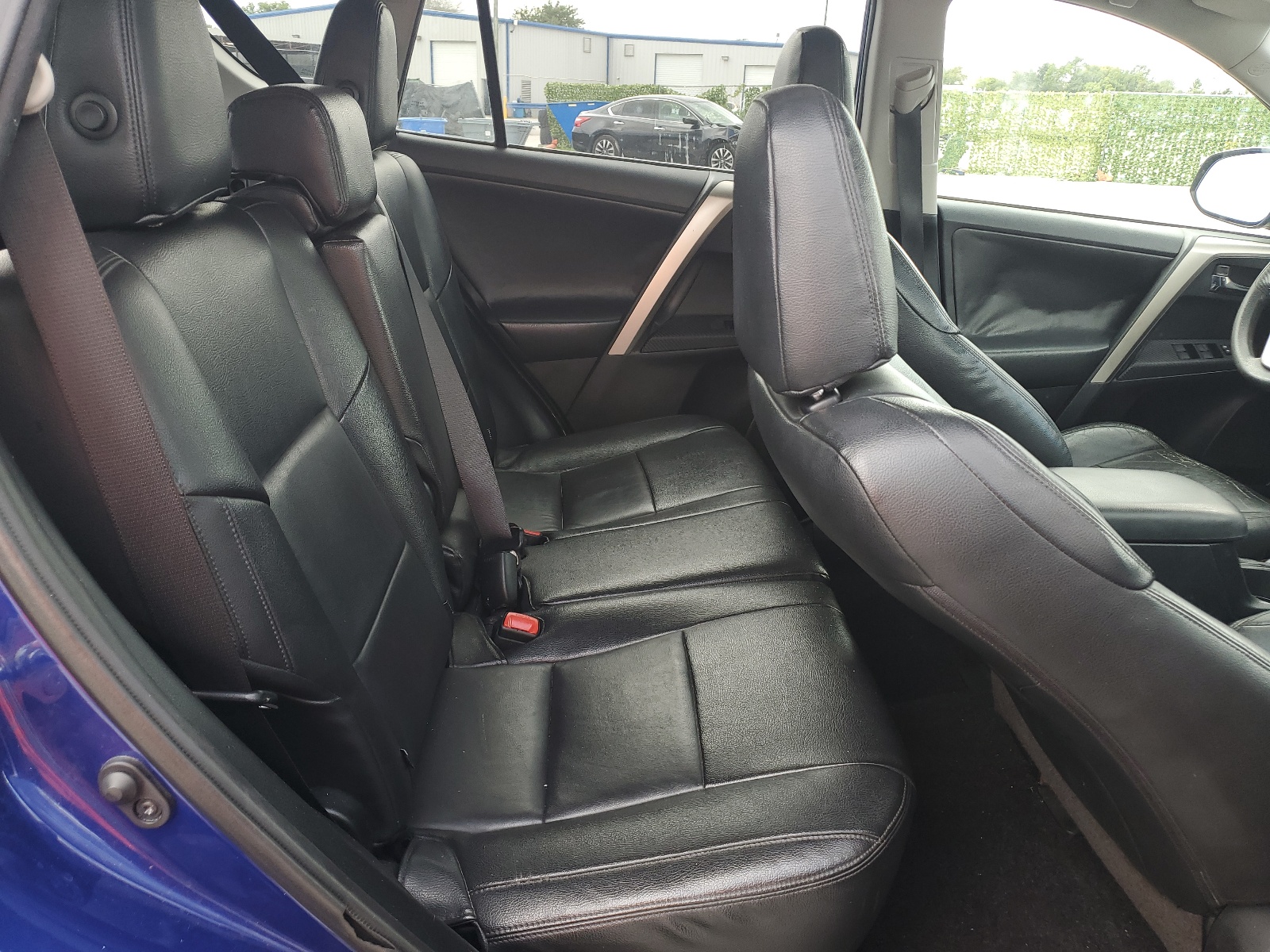 2T3WFREV0FW172826 2015 Toyota Rav4 Xle