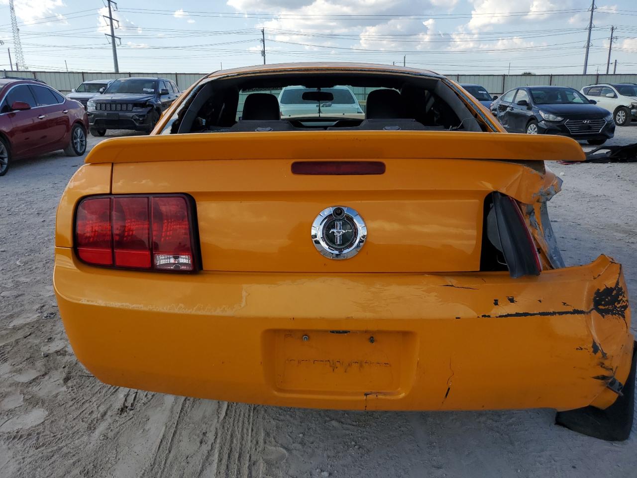 2007 Ford Mustang VIN: 1ZVFT80N575225634 Lot: 62836634