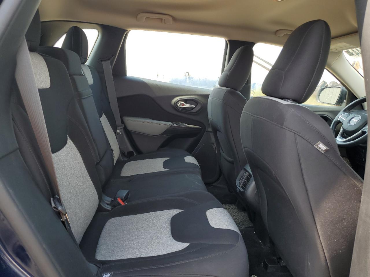 2014 Jeep Cherokee Sport VIN: 1C4PJMAS5EW290386 Lot: 62166544