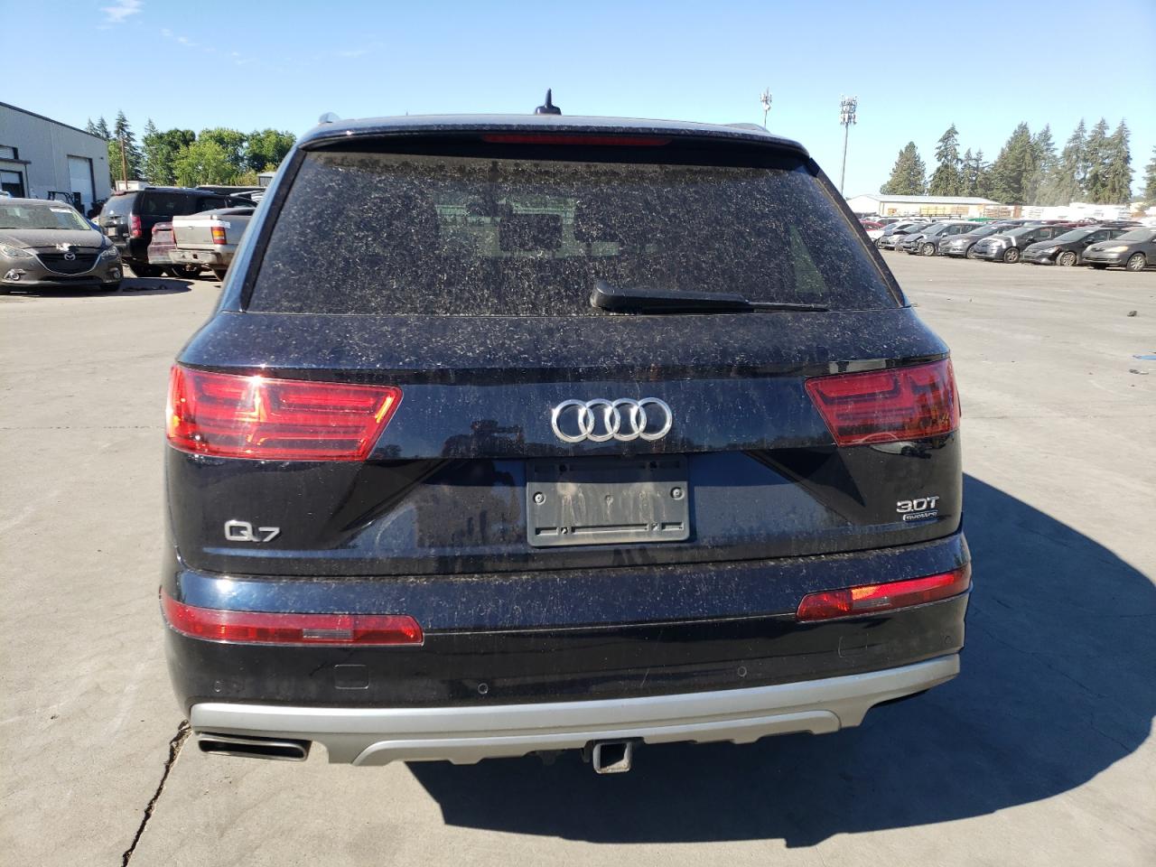 WA1VAAF70JD009556 2018 Audi Q7 Prestige