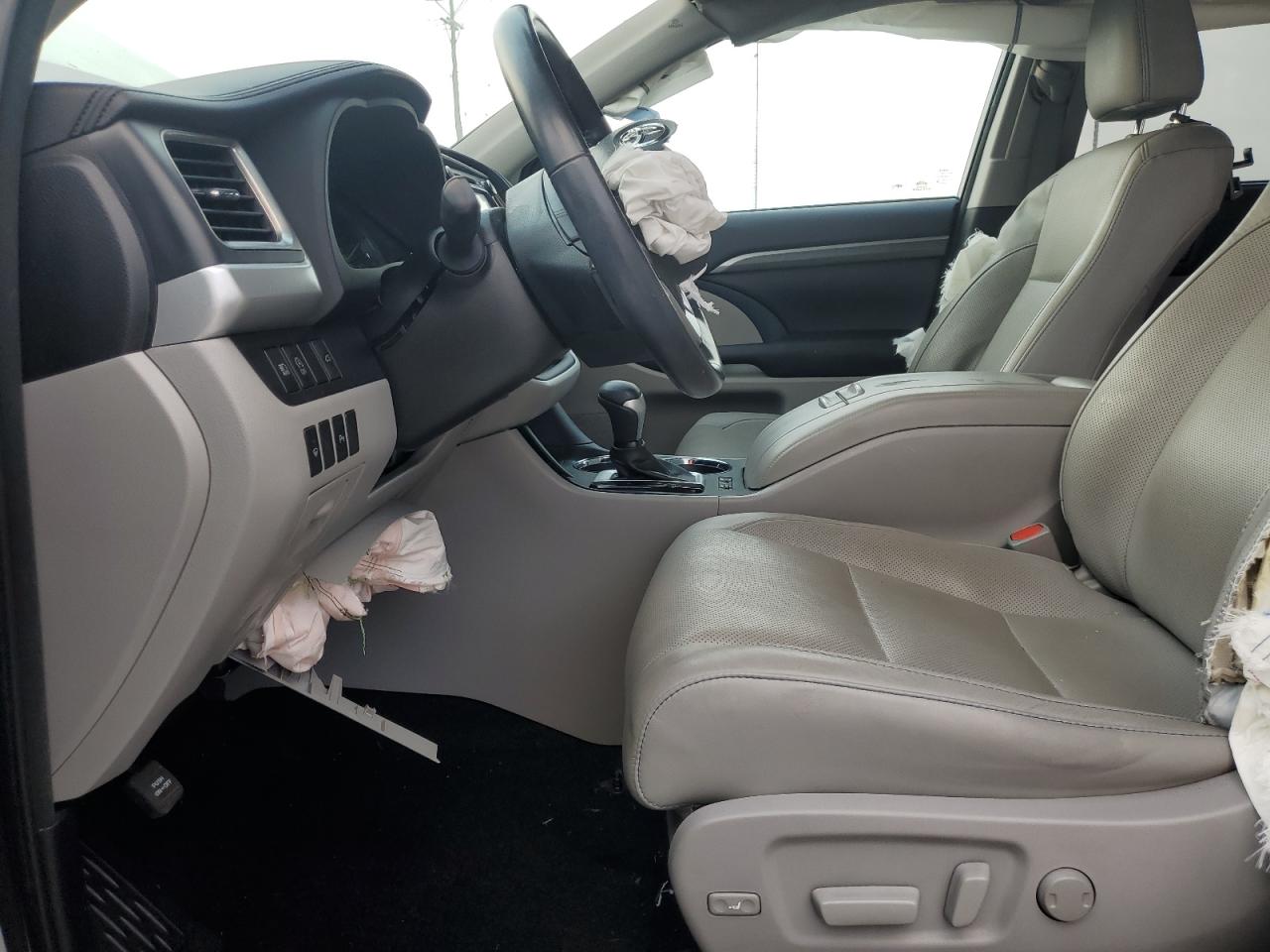 2017 Toyota Highlander Limited VIN: 5TDDZRFH0HS416096 Lot: 63110024