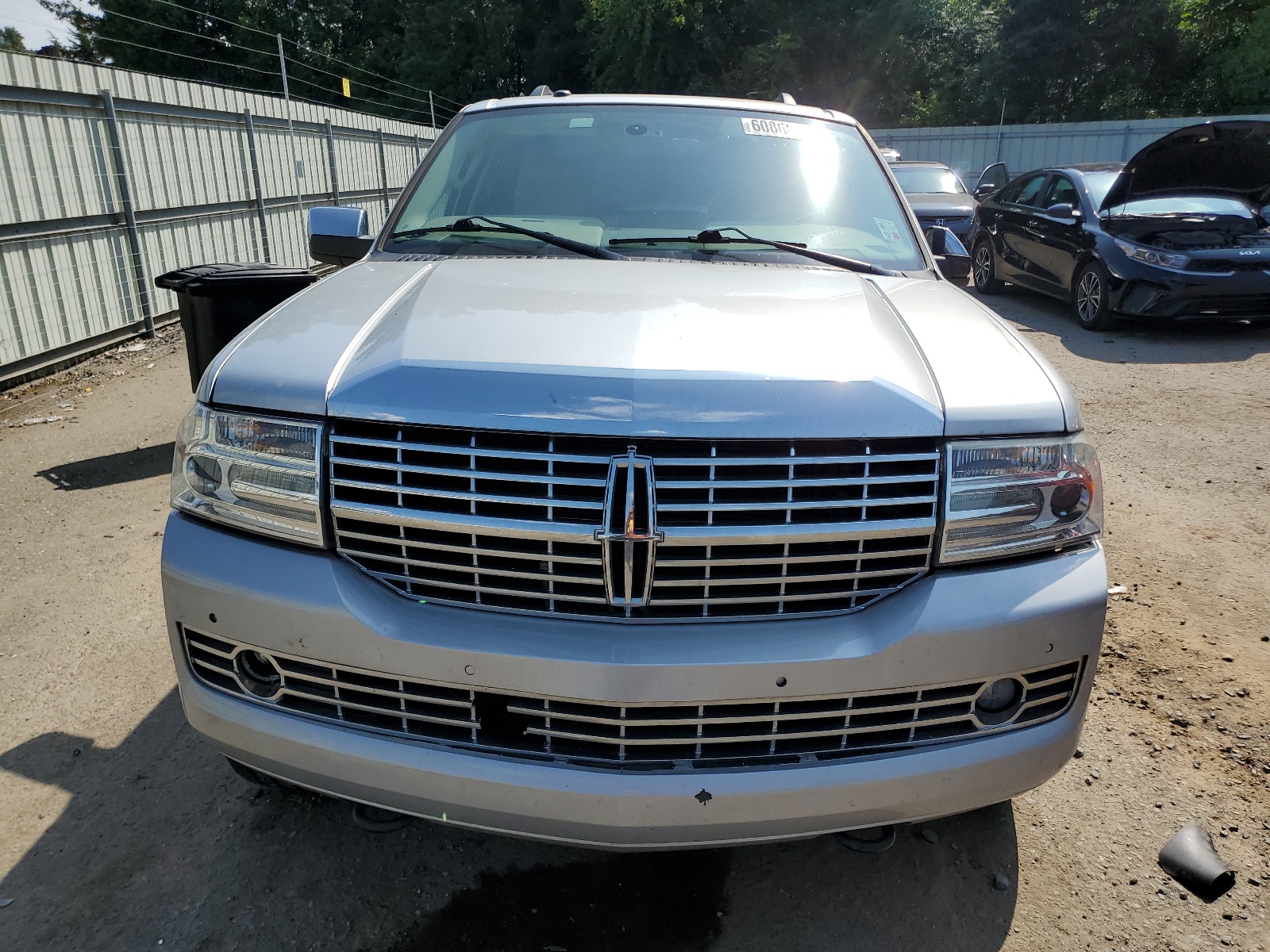 5LMJJ2H50BEJ07173 2011 Lincoln Navigator