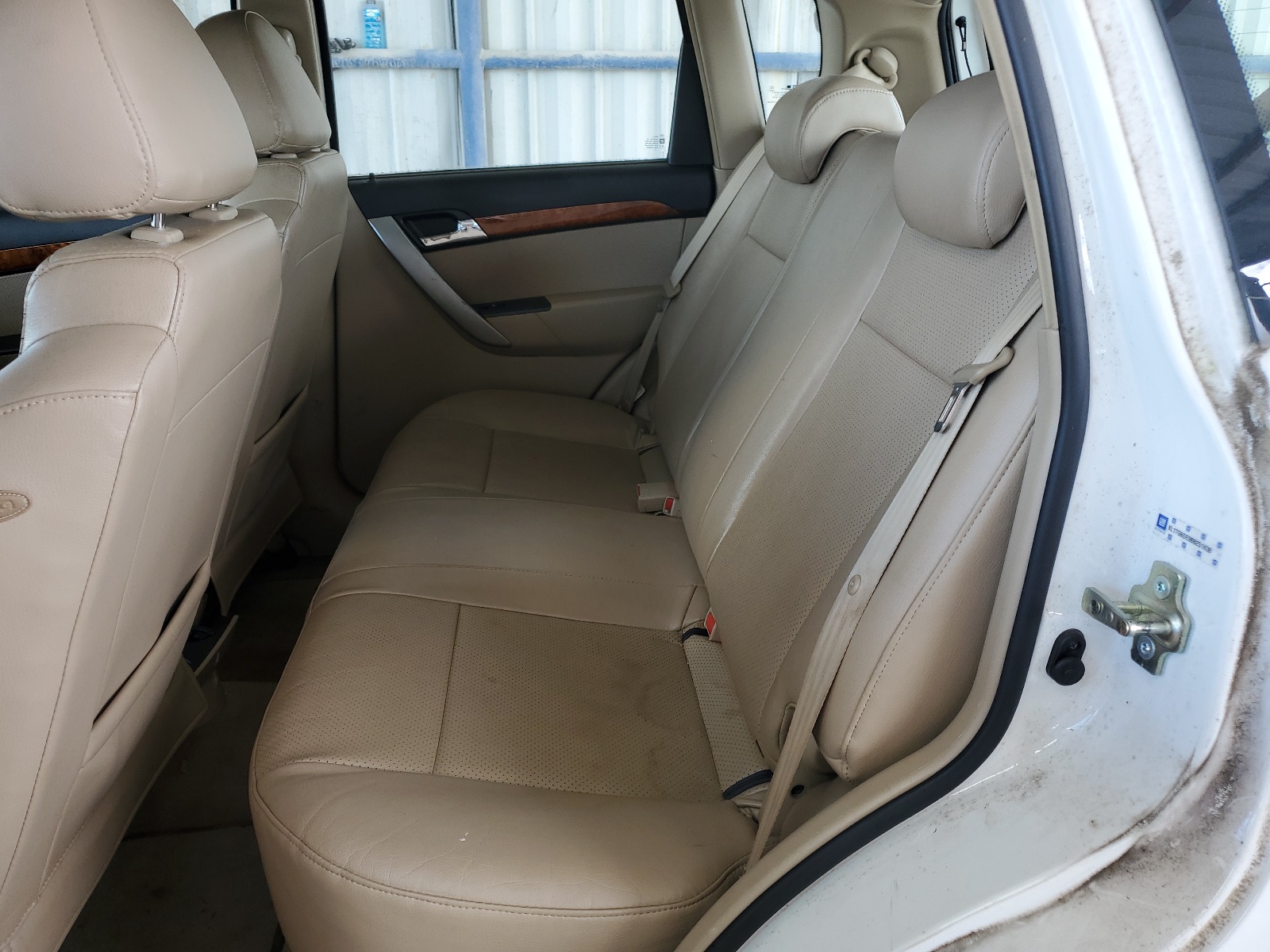 KL1TG6DE0BB251438 2011 Chevrolet Aveo Lt