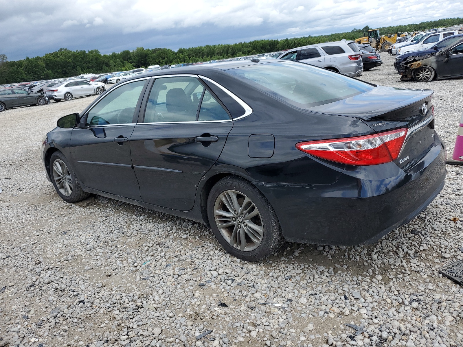 2016 Toyota Camry Le vin: 4T1BF1FK2GU240722