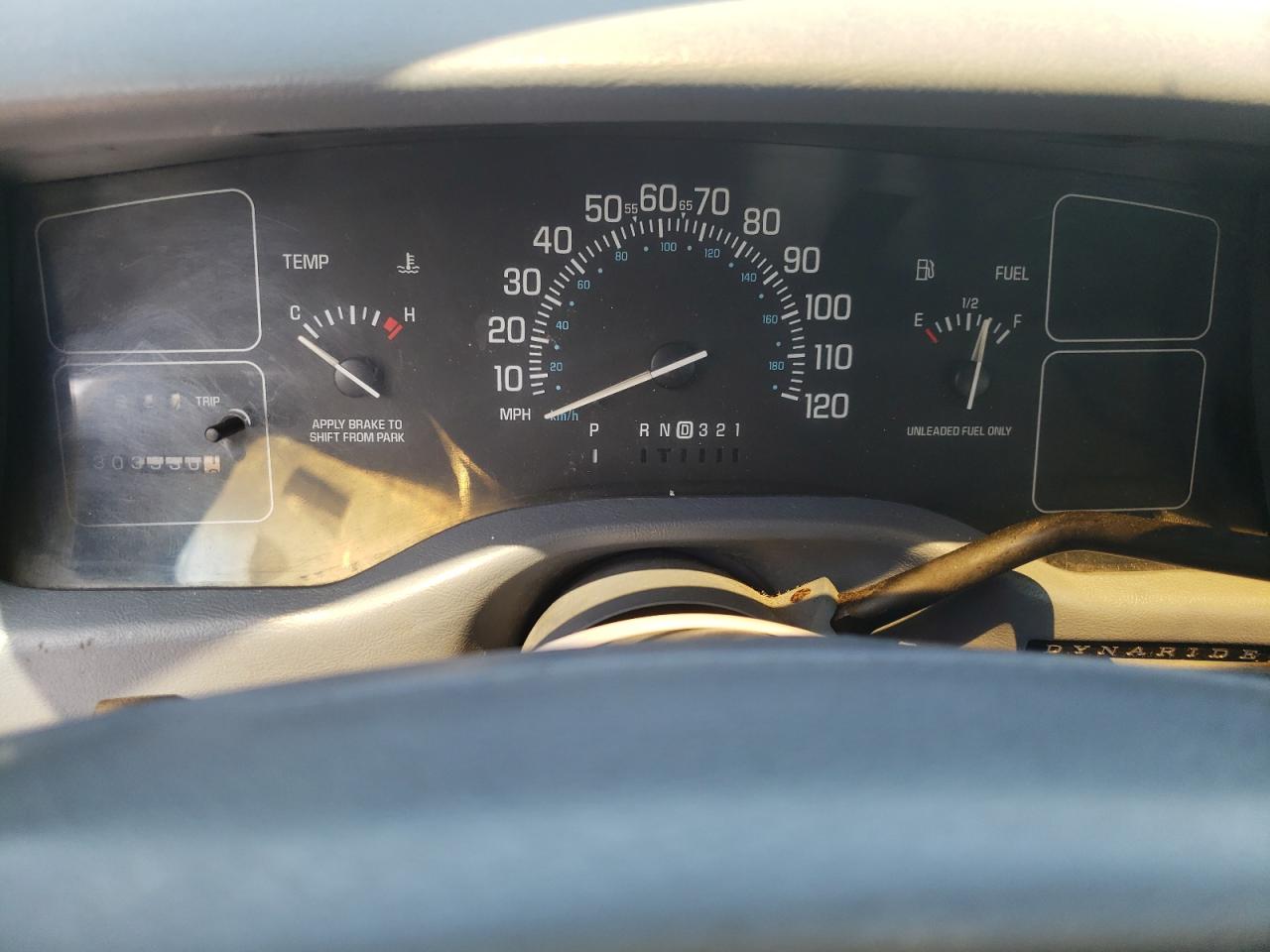 1994 Buick Roadmaster VIN: 1G4BN52P7RR428458 Lot: 63002354