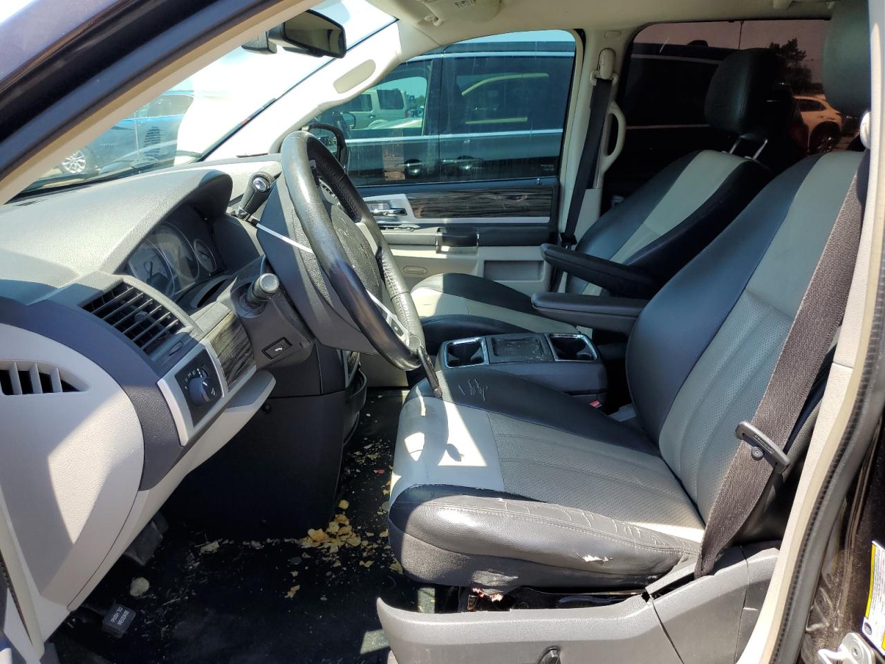 2010 Chrysler Town & Country Touring VIN: 2A4RR5D1XAR299074 Lot: 61092394