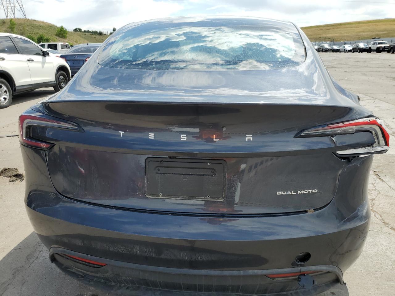 5YJ3E1EB3RF758668 2024 Tesla Model 3