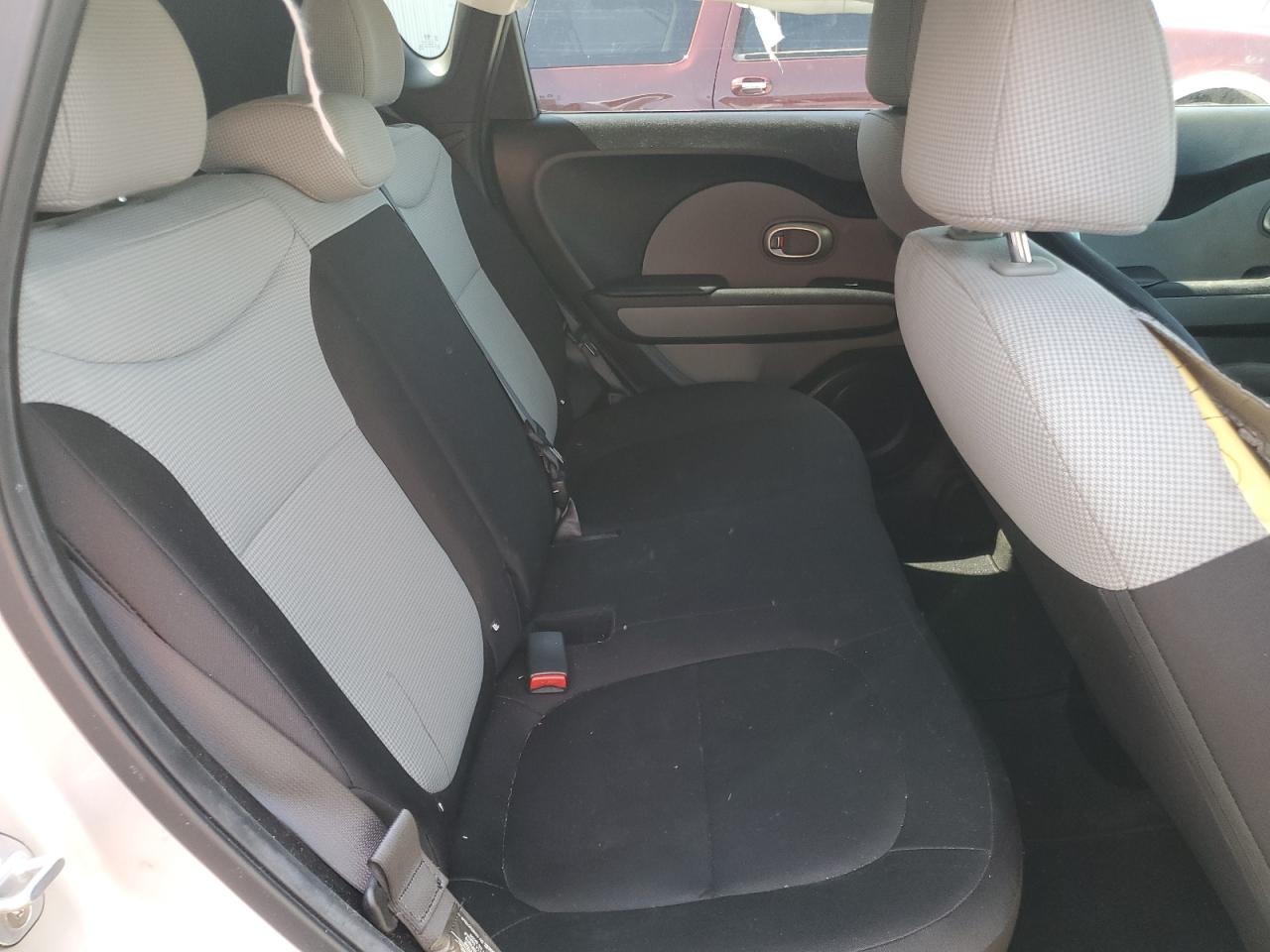 2018 Kia Soul VIN: KNDJN2A25J7584390 Lot: 65317124