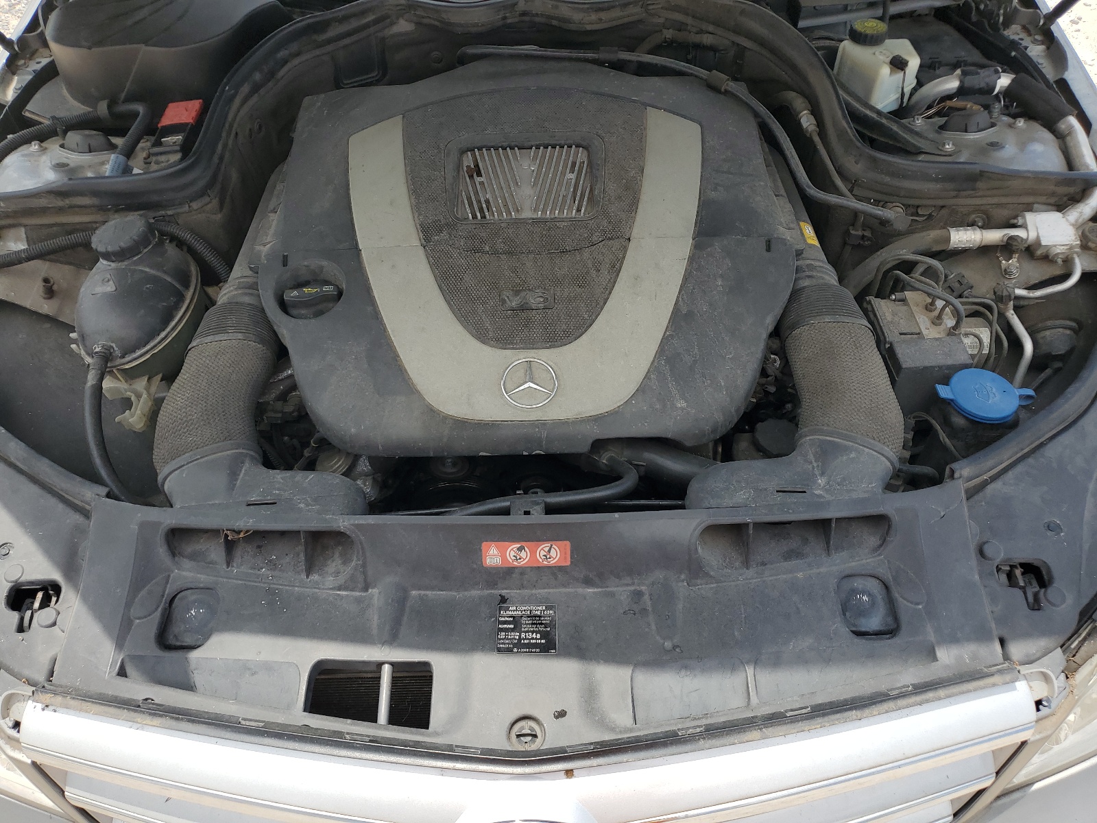 WDDGF5GB8AR113554 2010 Mercedes-Benz C 350