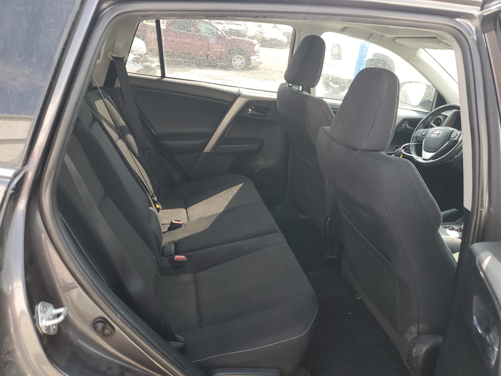 2T3RFREV2GW472883 2016 Toyota Rav4 Xle