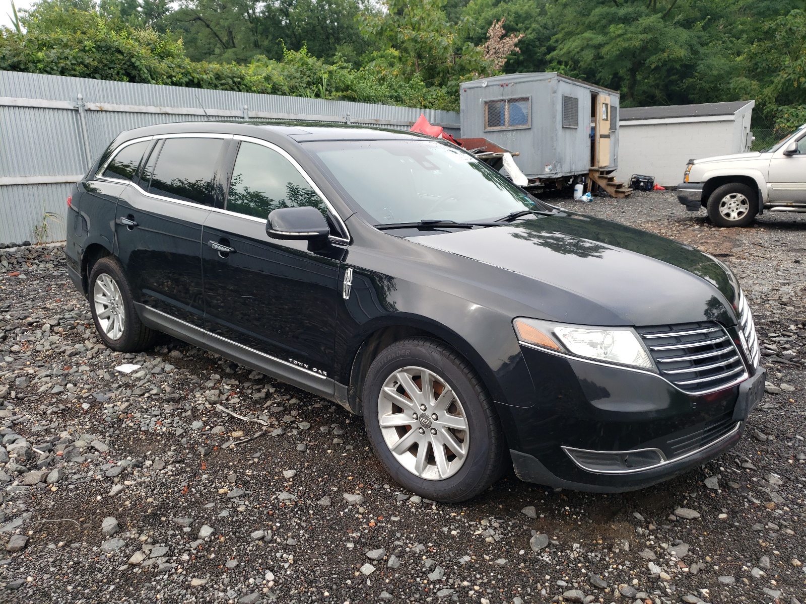 2017 Lincoln Mkt vin: 2LMHJ5NK3HBL01881