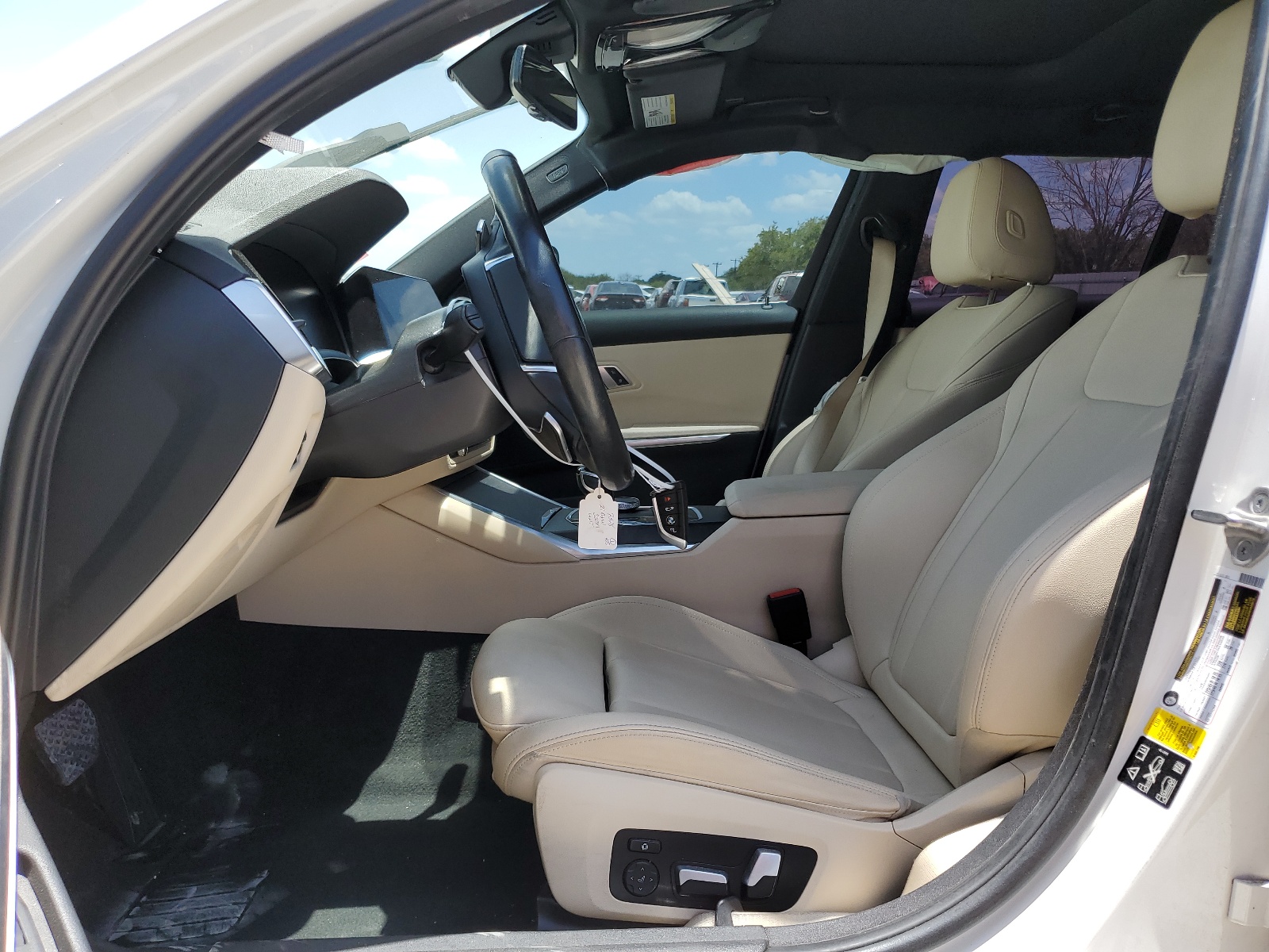 3MW5R7J02M8C12409 2021 BMW 330Xi