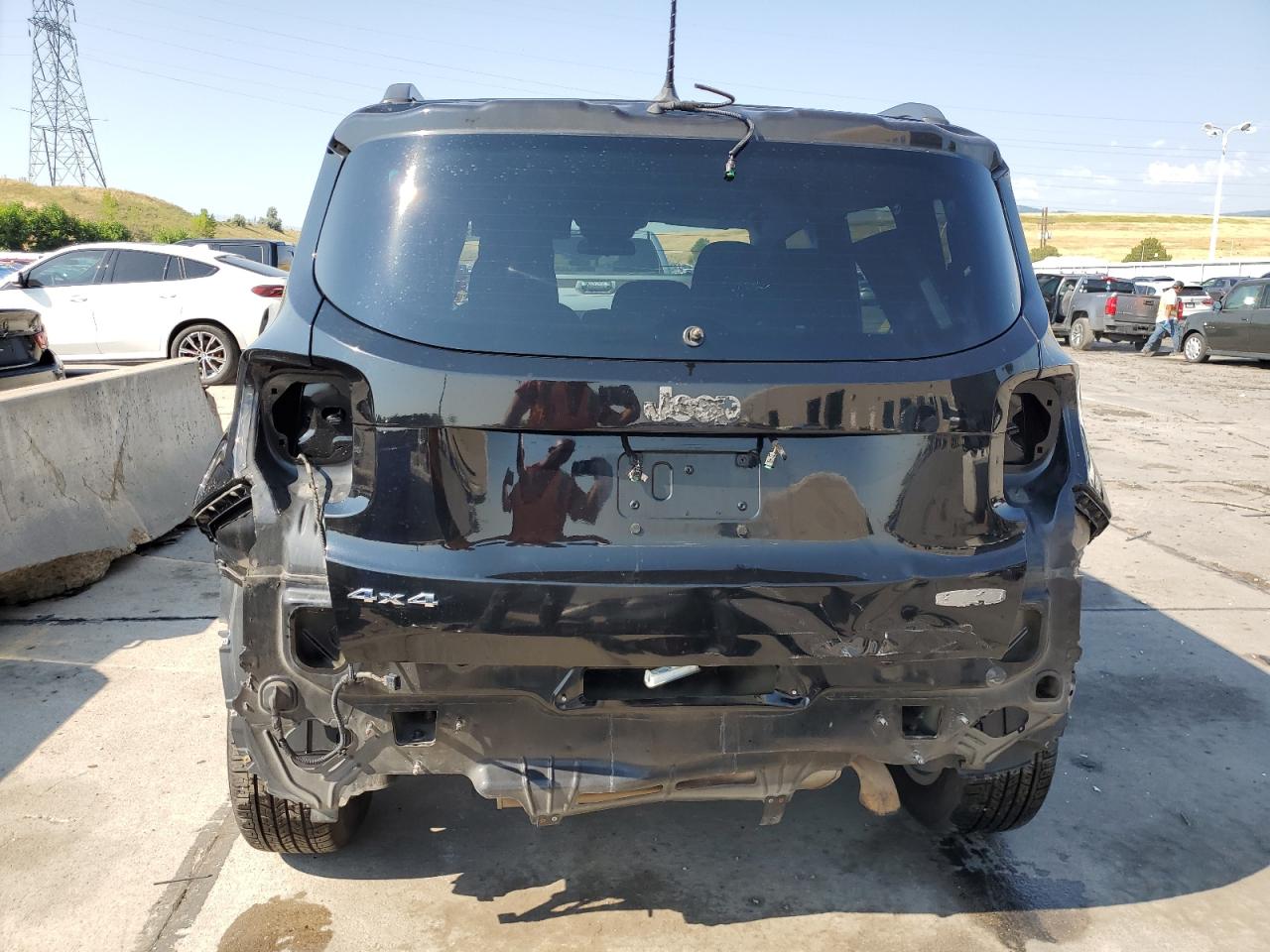 ZACCJBBT1FPB80735 2015 Jeep Renegade Latitude