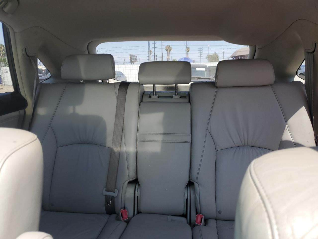 2005 Lexus Rx 330 VIN: JTJGA31U150055267 Lot: 64435994