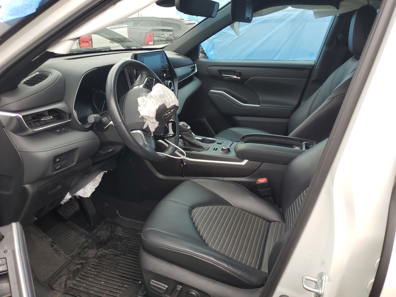 5TDLZRBH8MS103700 2021 Toyota Highlander Xse