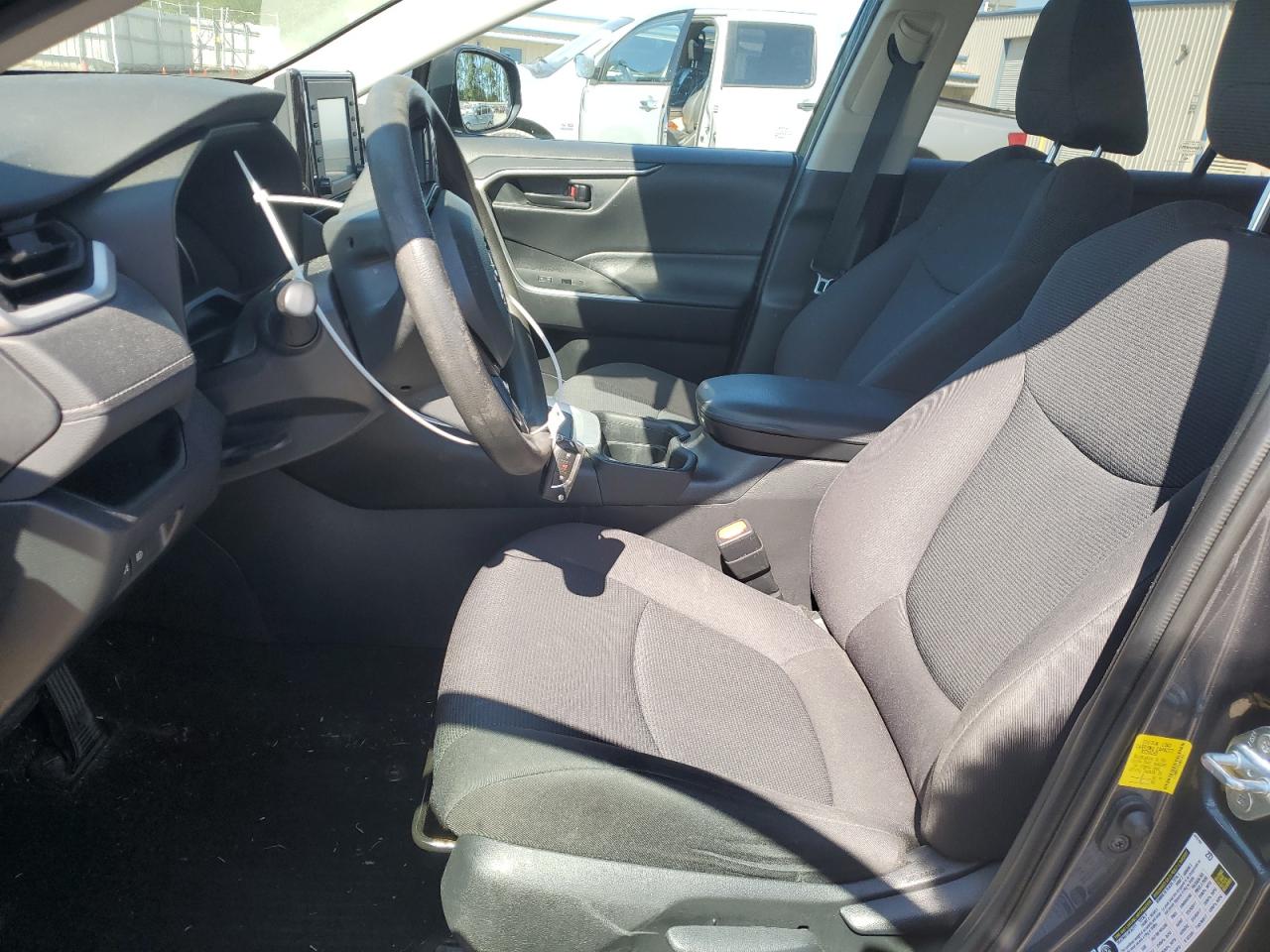 2020 Toyota Rav4 Le VIN: 2T3MWRFV2LW087939 Lot: 63110304