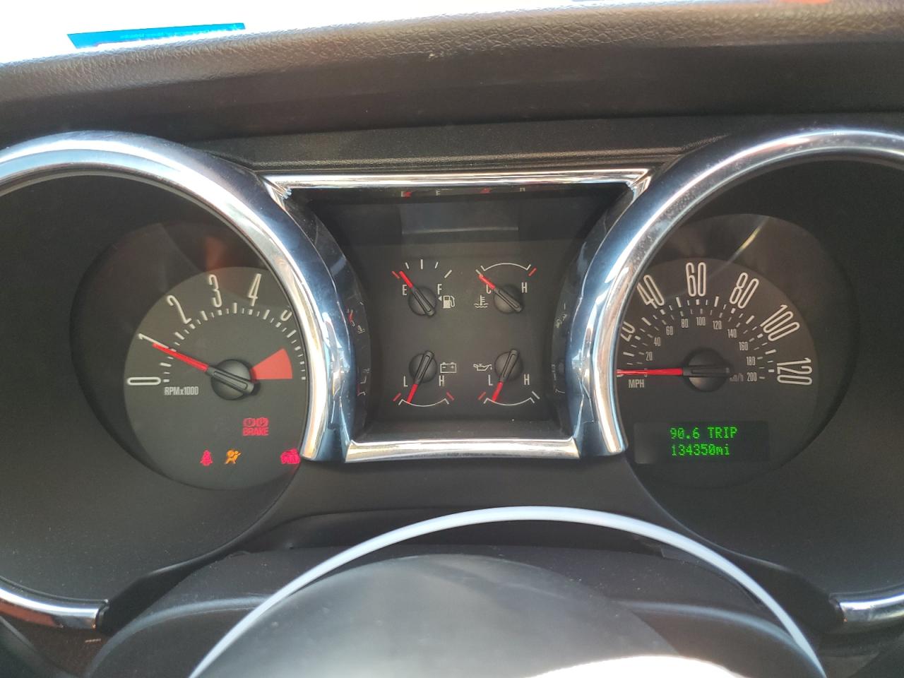 2008 Ford Mustang VIN: 1ZVHT80N185164373 Lot: 63480504