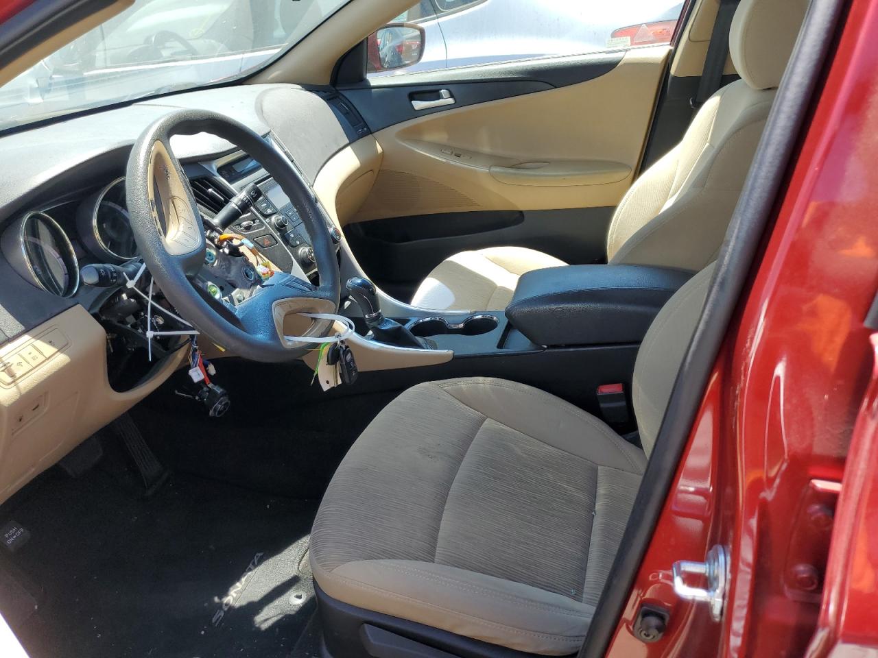 2012 Hyundai Sonata - Image 7