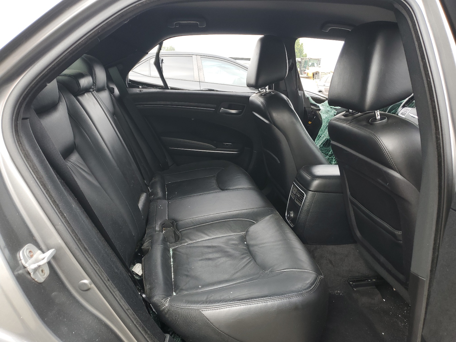 2C3CA5CG9BH557962 2011 Chrysler 300 Limited