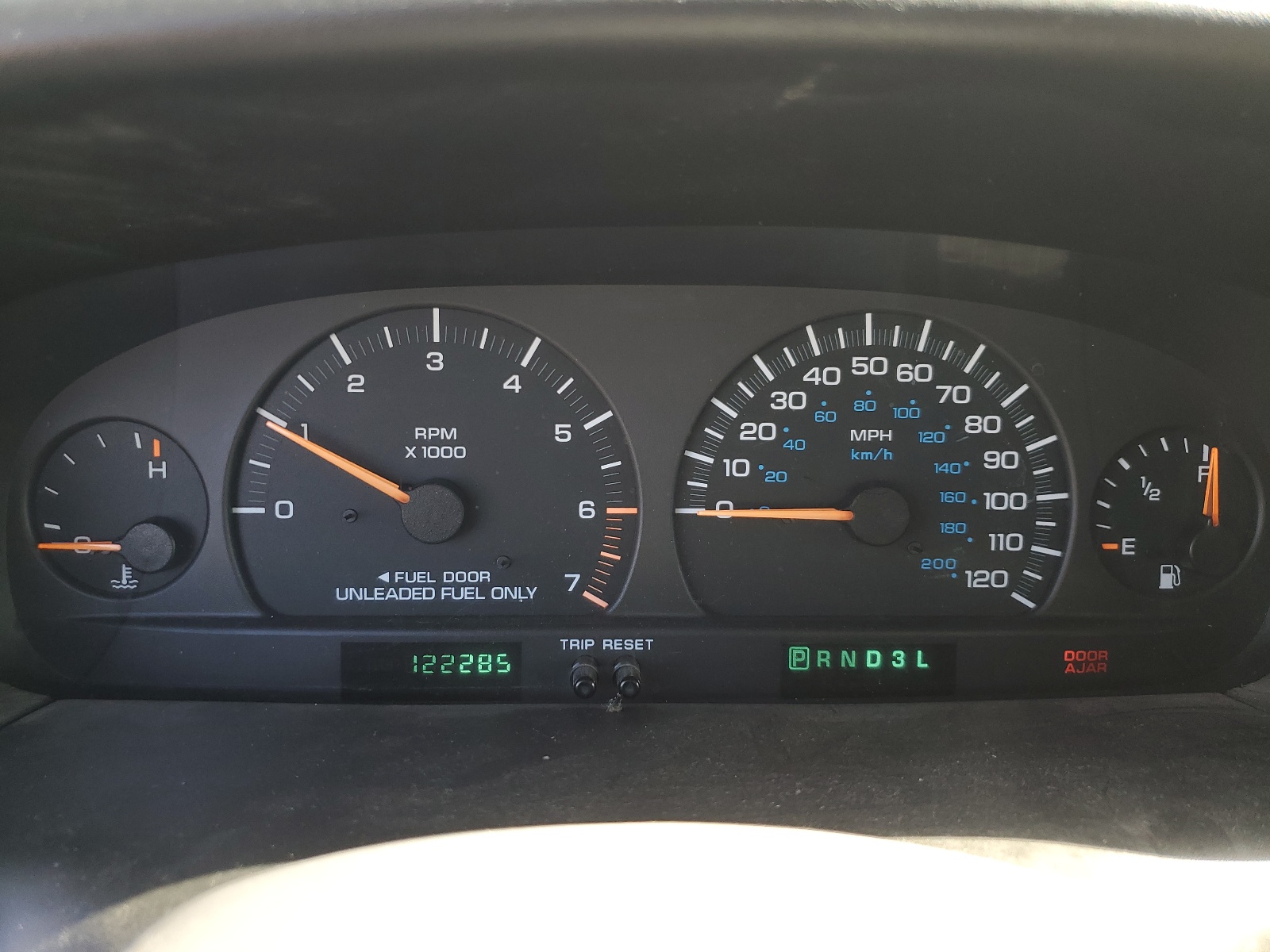 1B4GP55L1WB732514 1998 Dodge Caravan Le