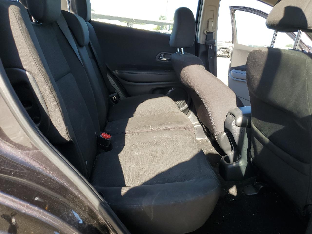 2018 Honda Hr-V Lx VIN: 3CZRU5H33JM720666 Lot: 63792404