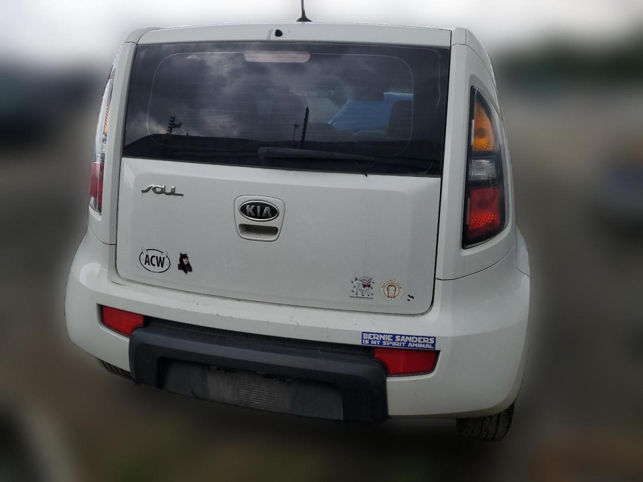 2011 Kia Soul VIN: KNDJT2A13B7285155 Lot: 62538174