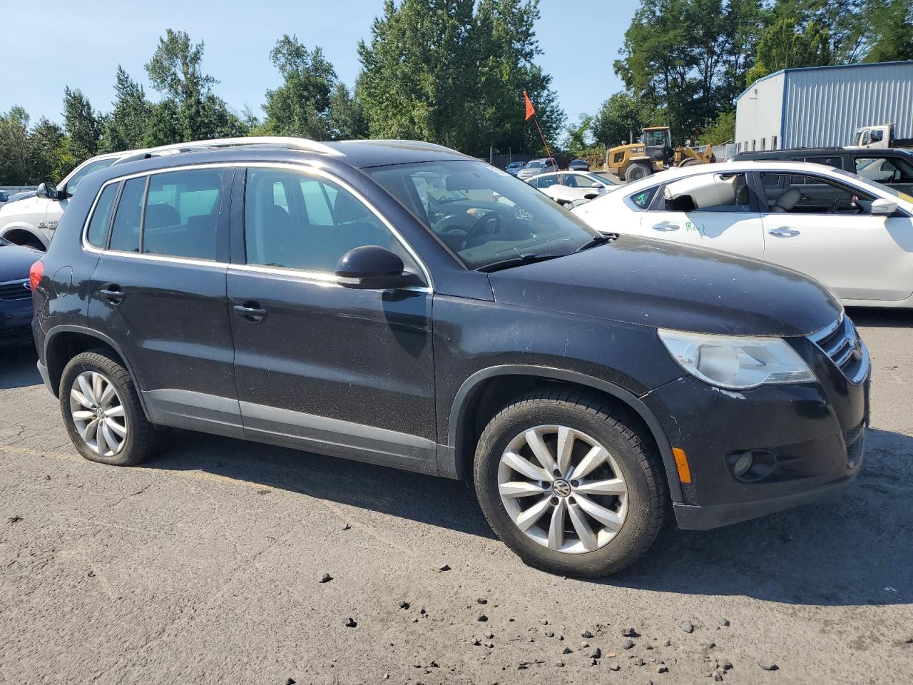 WVGBV7AX3BW532241 2011 Volkswagen Tiguan S