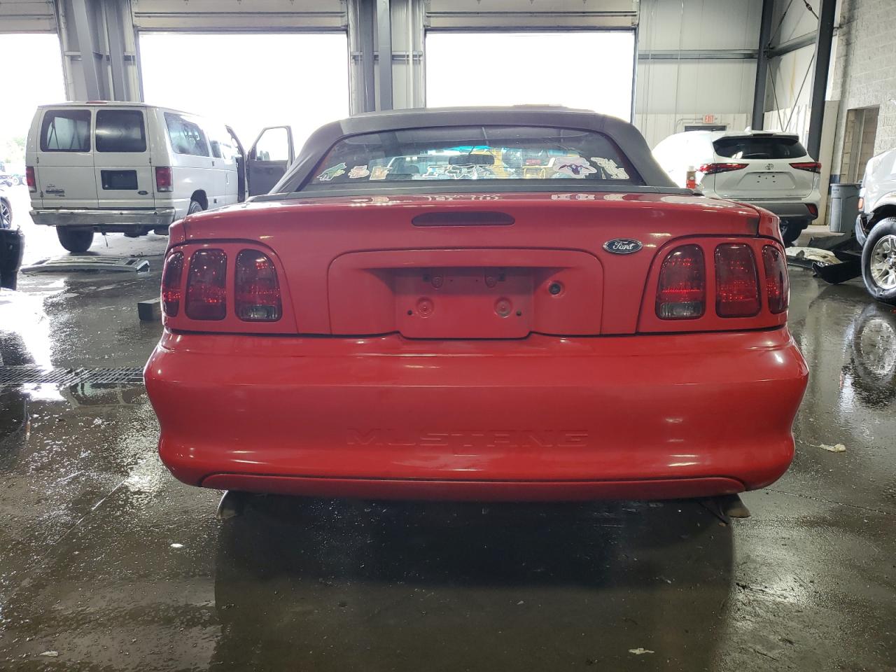 1998 Ford Mustang VIN: 1FAFP4441WF187397 Lot: 64984674