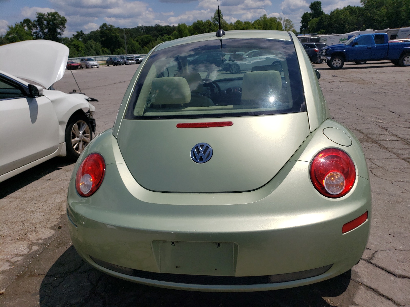 3VWPW31C68M514979 2008 Volkswagen New Beetle S