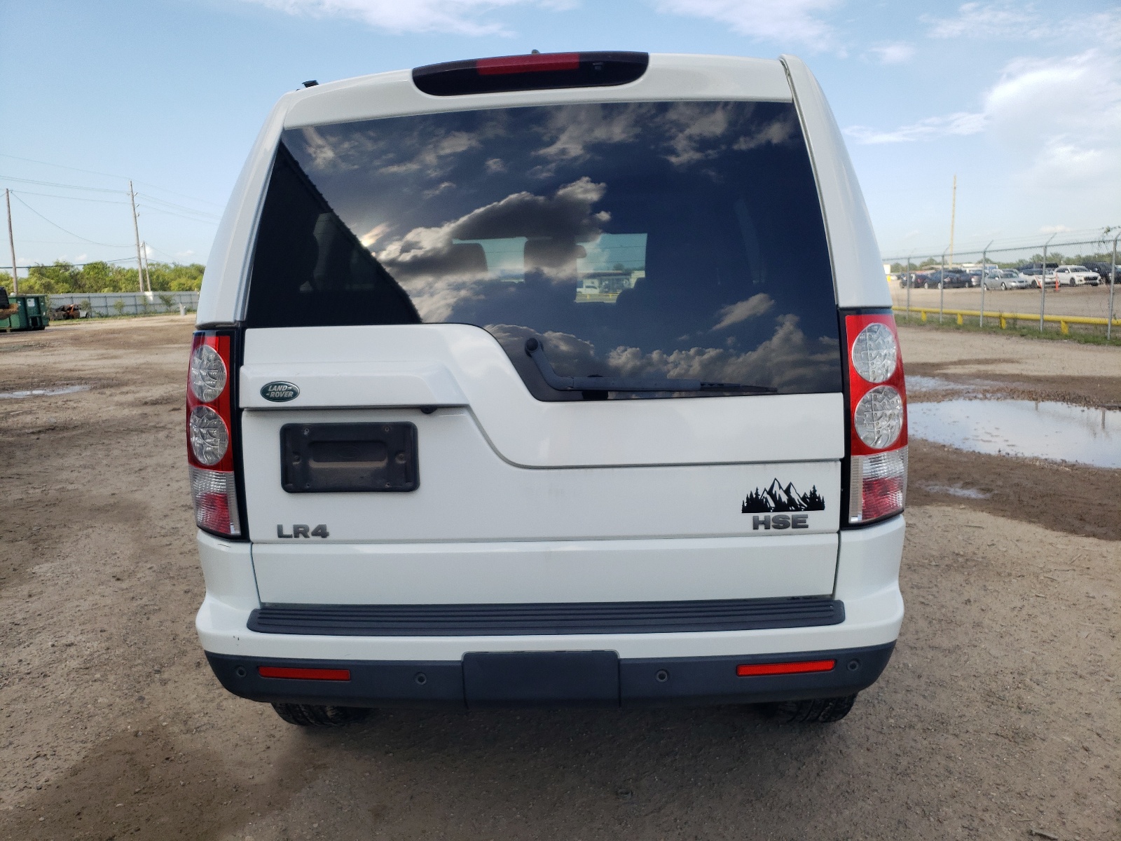 SALAG2D41BA556073 2011 Land Rover Lr4 Hse