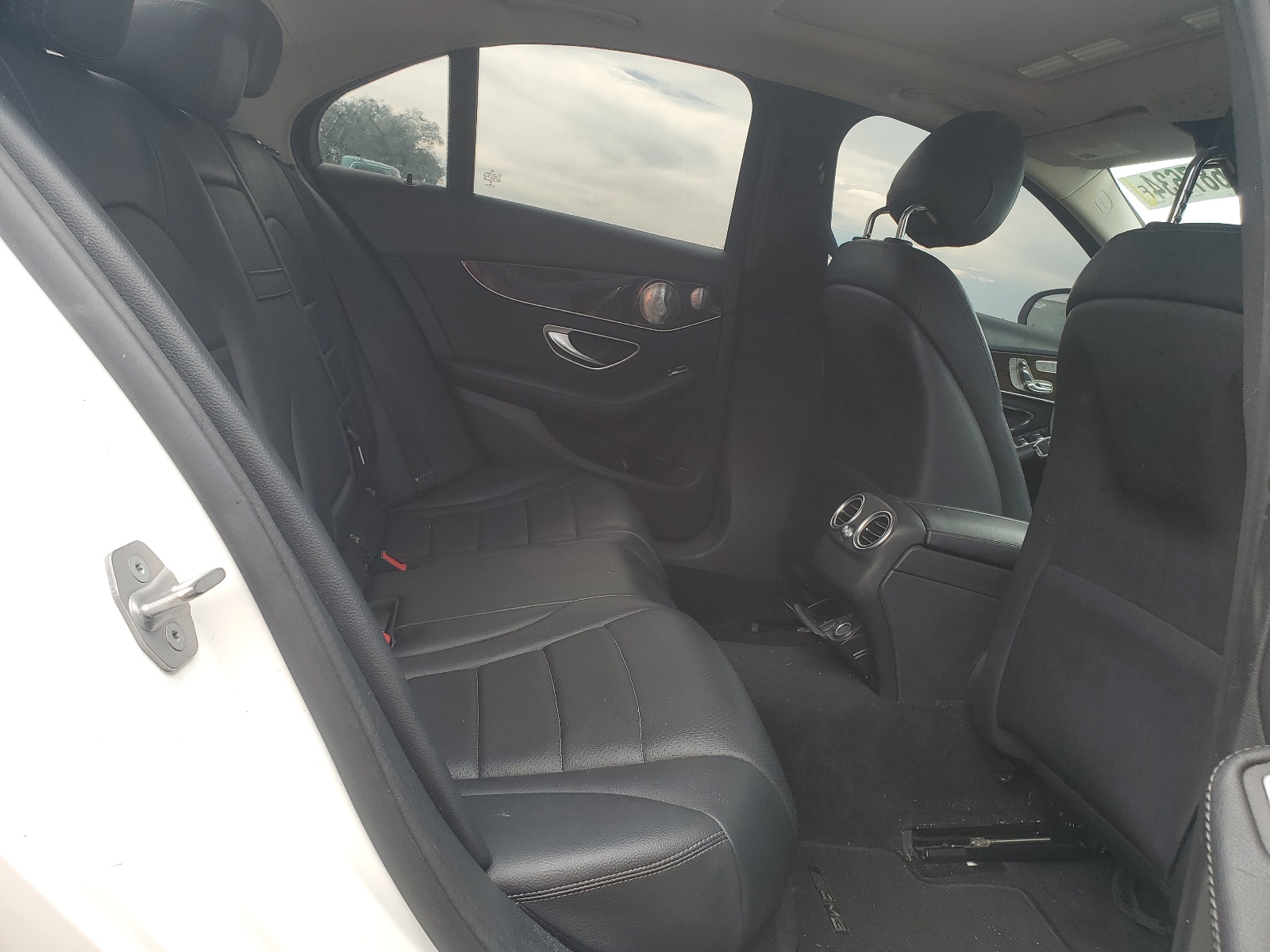 55SWF4KB7JU239870 2018 Mercedes-Benz C 300 4Matic