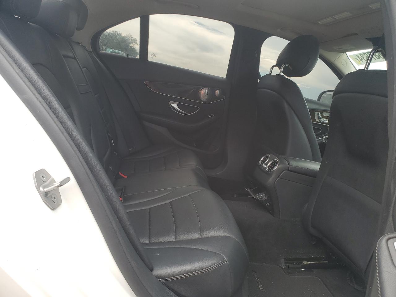 2018 Mercedes-Benz C 300 4Matic VIN: 55SWF4KB7JU239870 Lot: 63687634