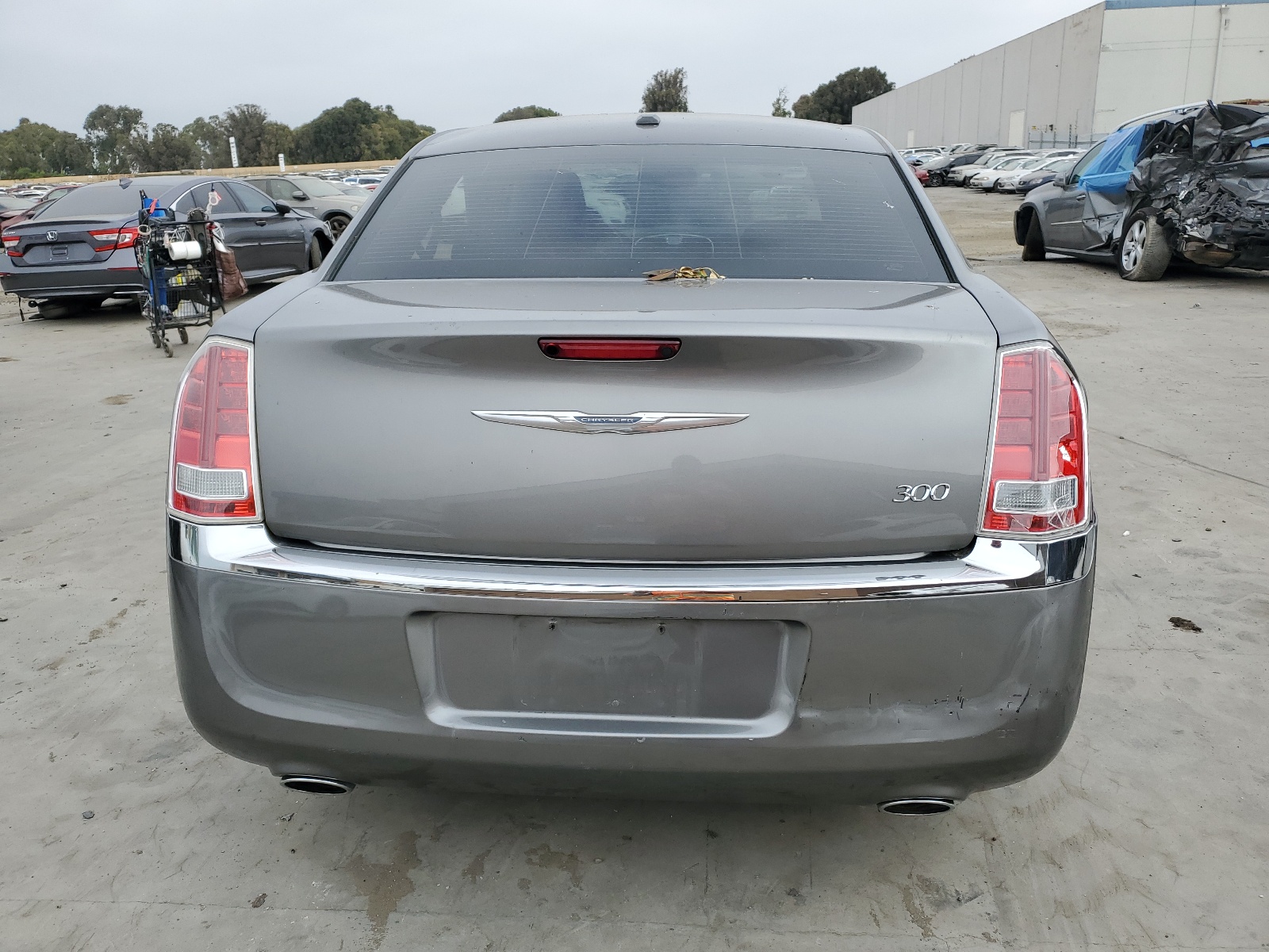 2C3CA5CG9BH557962 2011 Chrysler 300 Limited