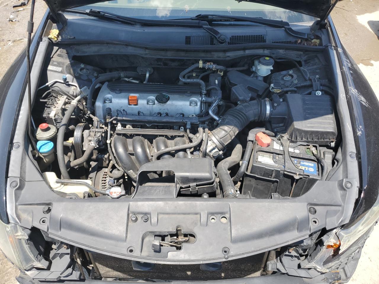 2009 Honda Accord - Image 11