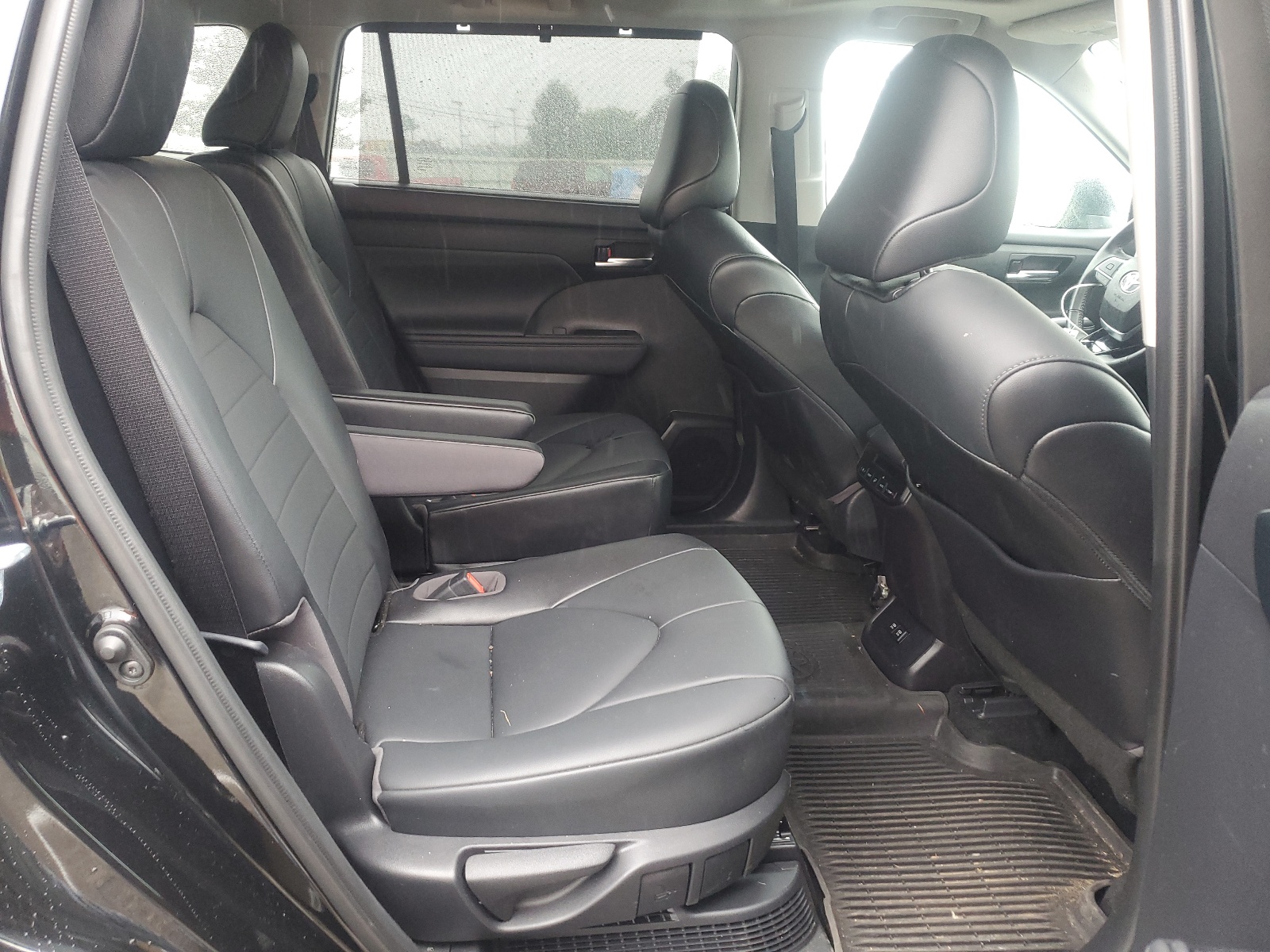 5TDGBRCH5MS529736 2021 Toyota Highlander Hybrid Xle