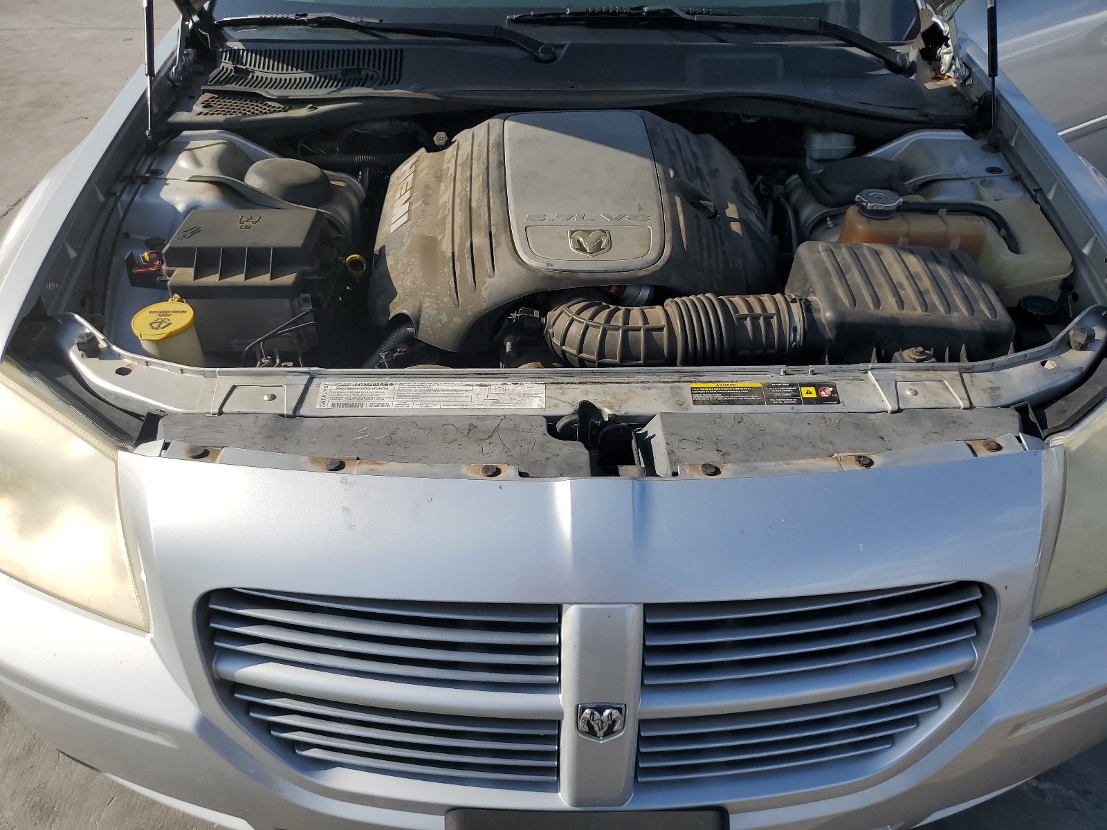 2D4GV58275H613693 2005 Dodge Magnum R/T