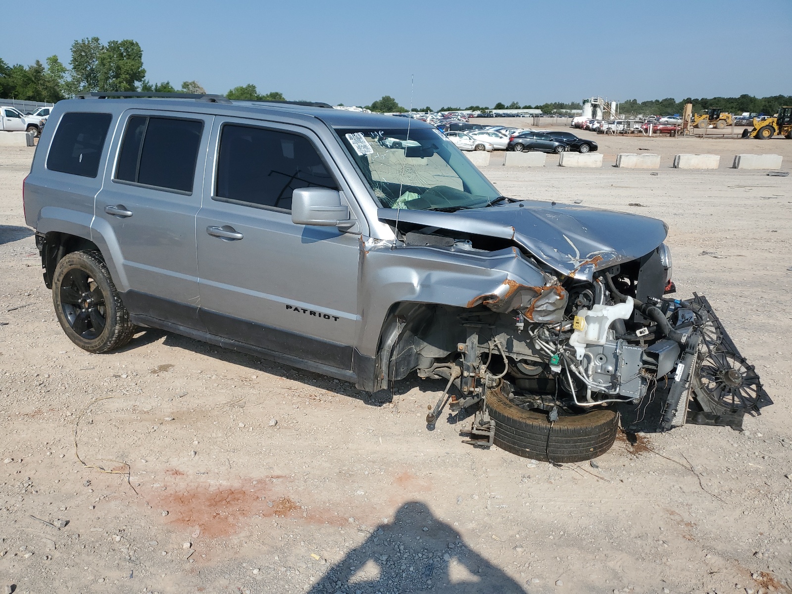 2014 Jeep Patriot Latitude vin: 1C4NJPFA2ED765092