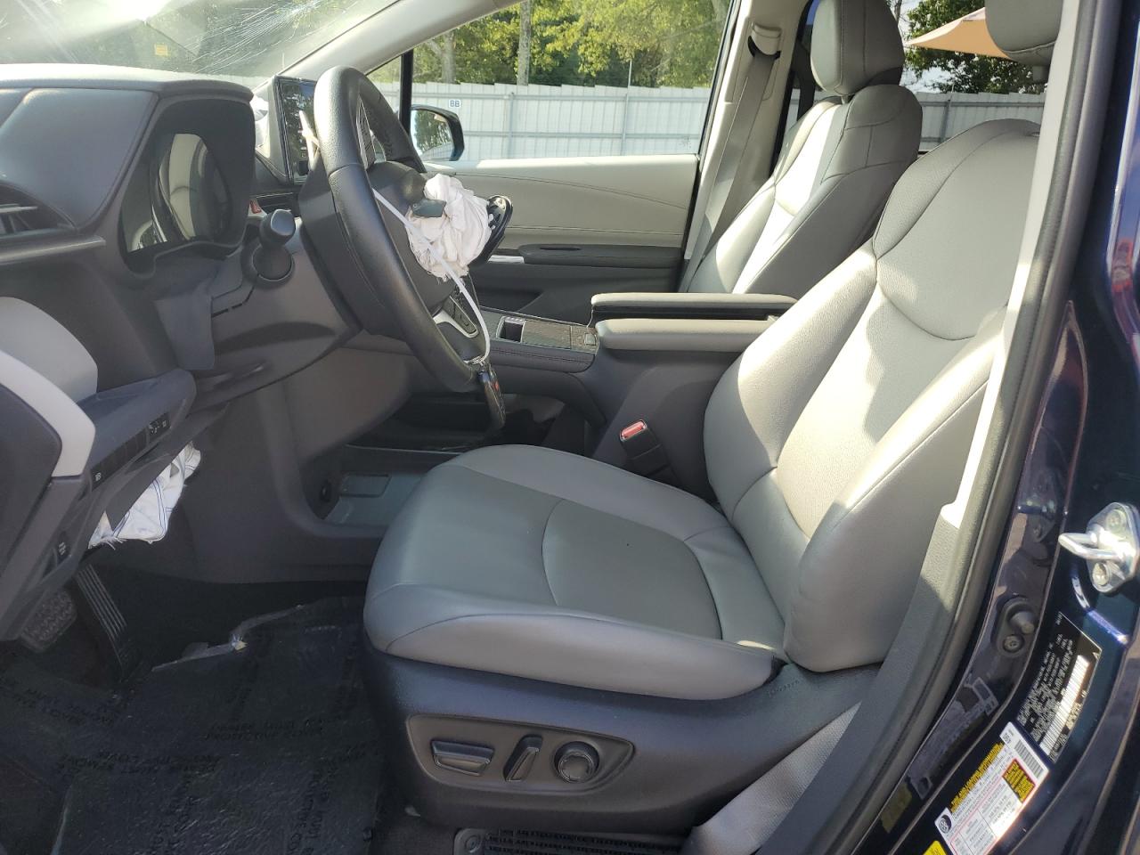 2022 Toyota Sienna Xle VIN: 5TDYRKEC0NS120814 Lot: 64390154