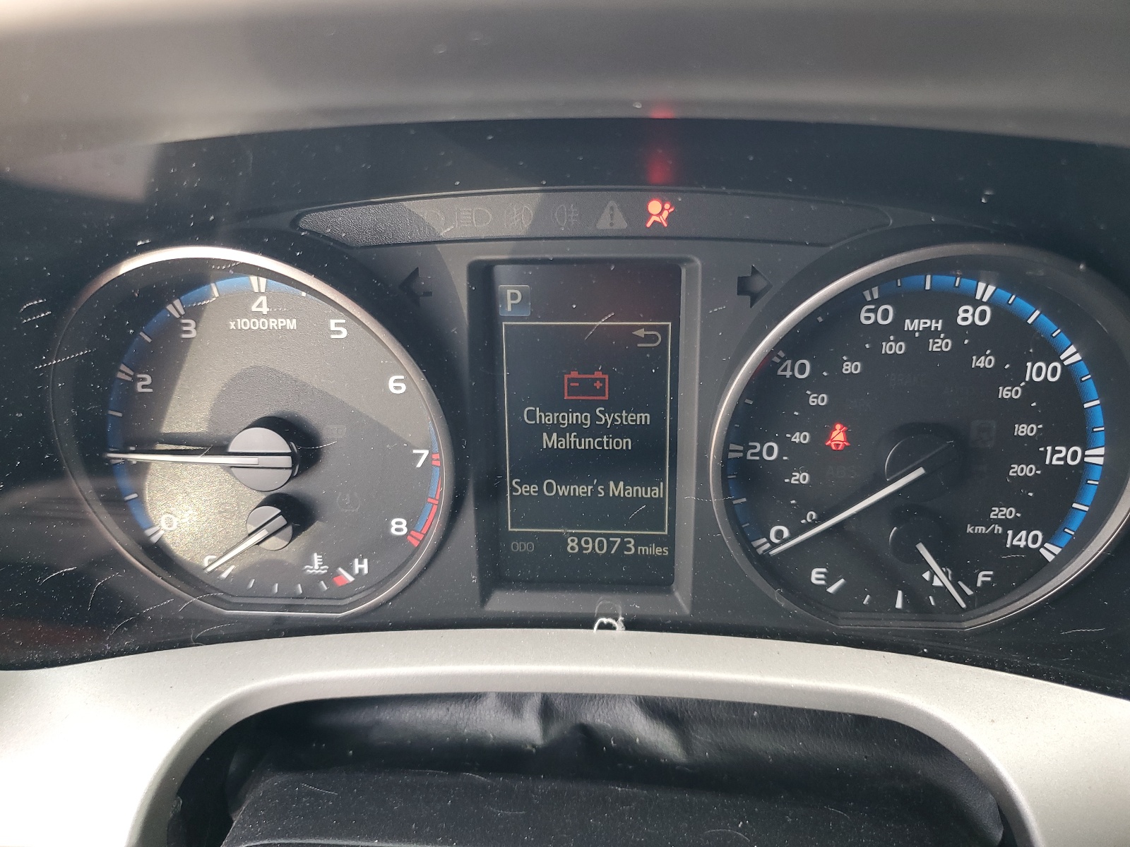 2T3ZFREV1HW392203 2017 Toyota Rav4 Le