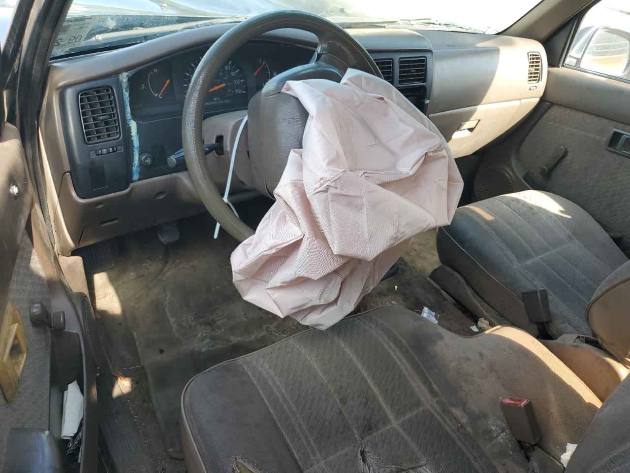 1996 Toyota Tacoma Xtracab VIN: 4TAVL52N3TZ135892 Lot: 62989354