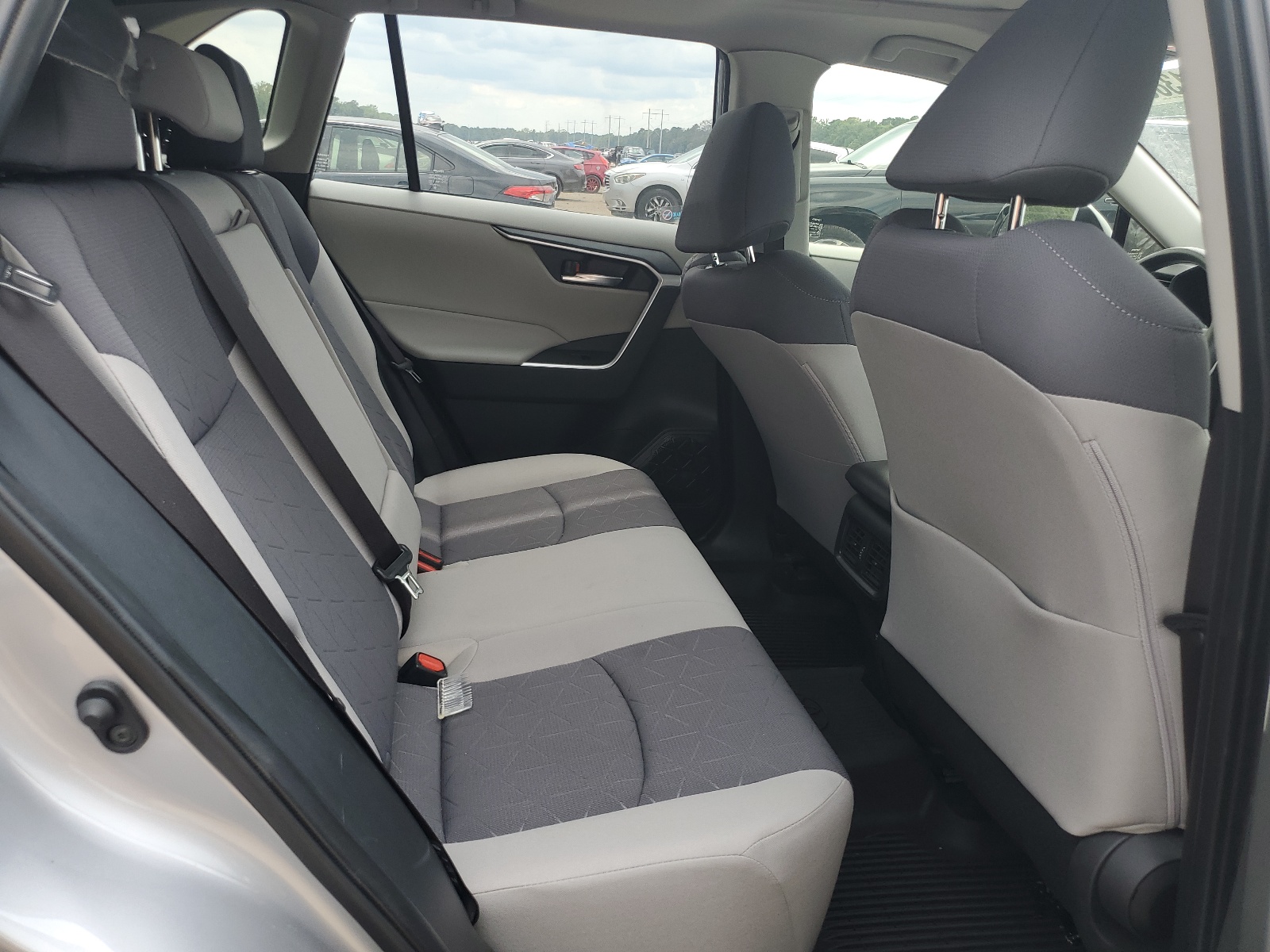 JTMW1RFV7MD069278 2021 Toyota Rav4 Xle