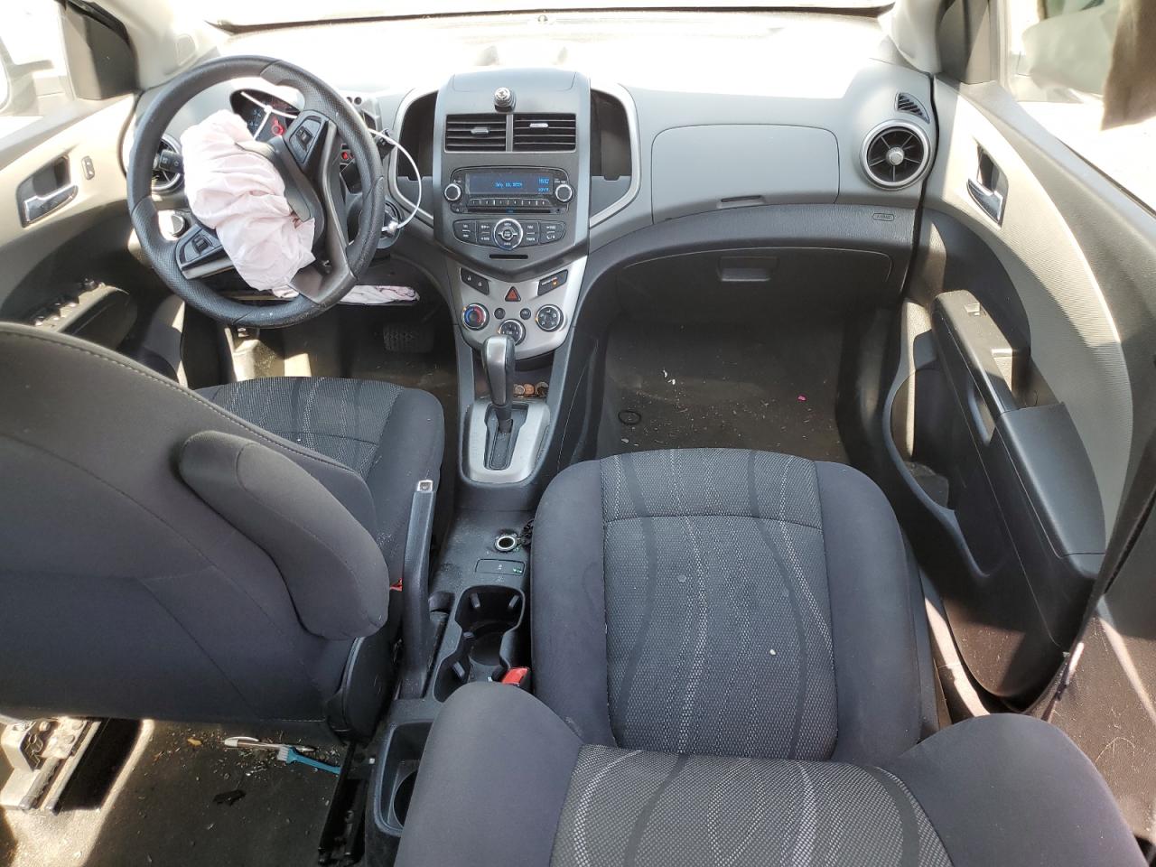 2014 Chevrolet Sonic - Image 8