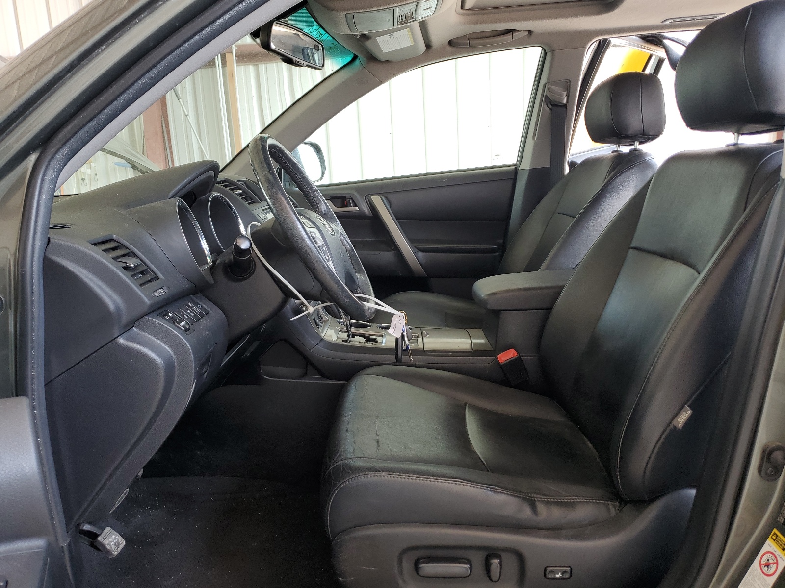 5TDBK3EH5BS076235 2011 Toyota Highlander Base