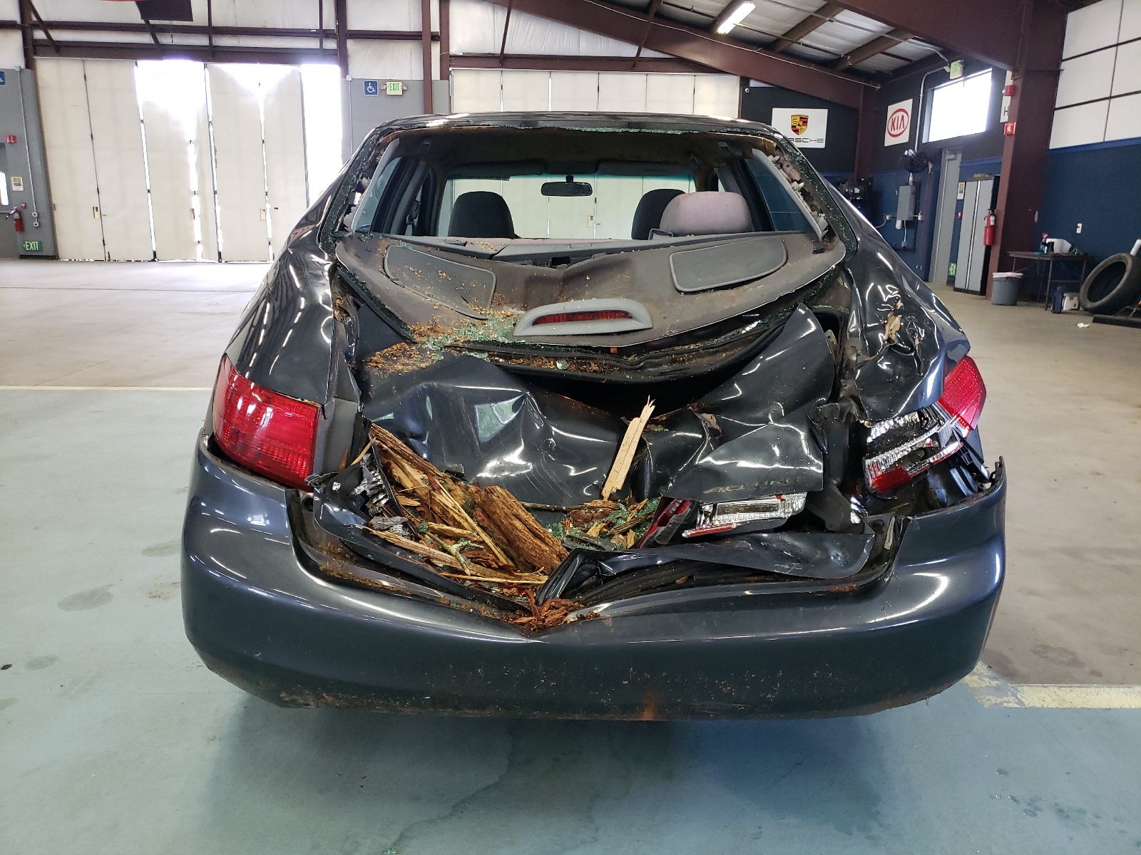 1HGCM55435A195699 2005 Honda Accord Lx