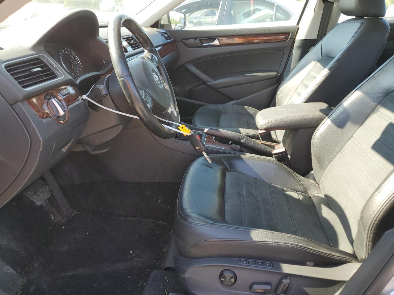 2013 Volkswagen Passat Sel VIN: 1VWCN7A34DC050384 Lot: 61831534